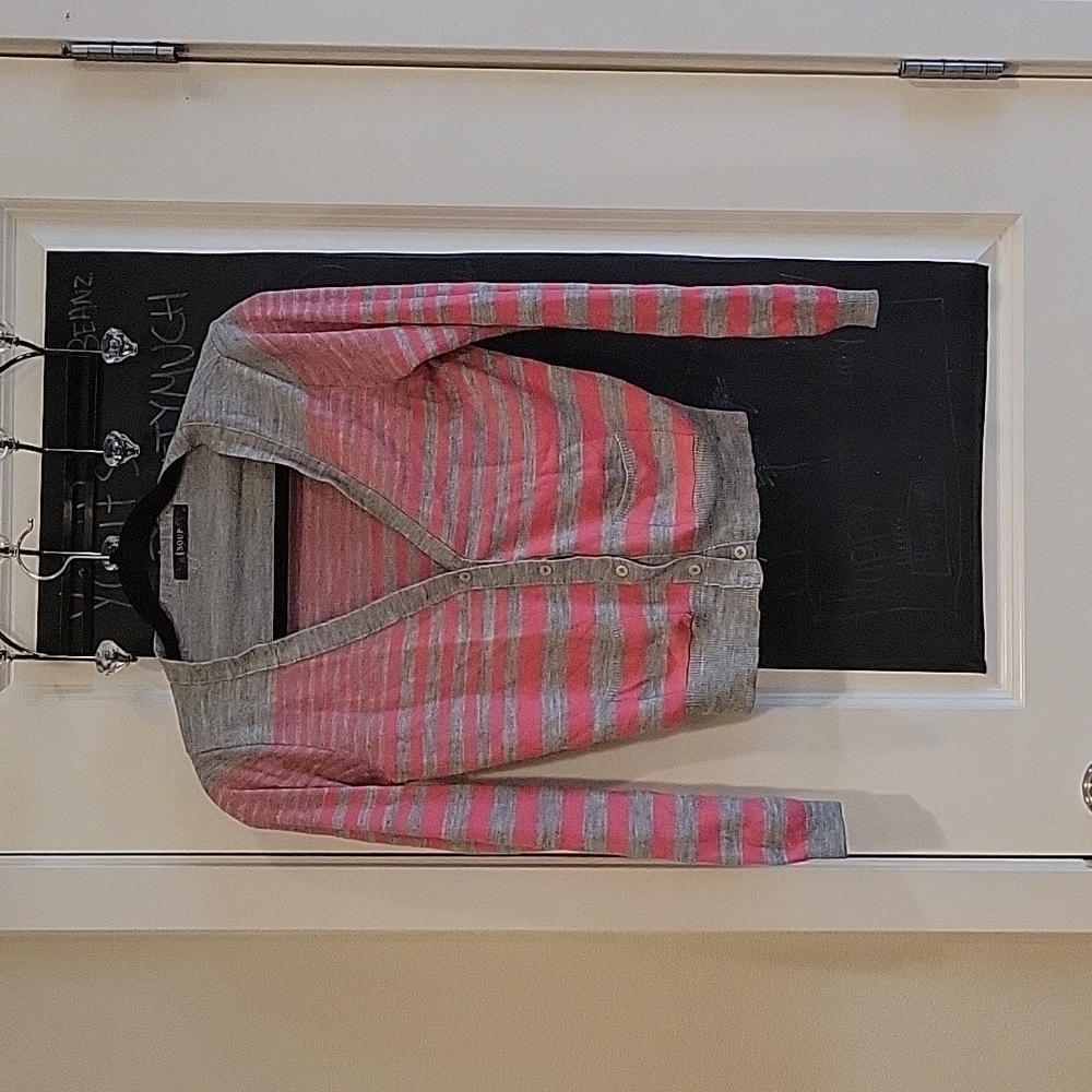 Cardigan sweater